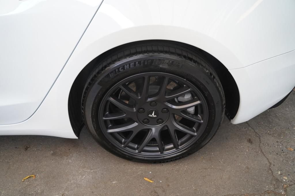 Tesla Model 3 Long Range AWD – Image 8