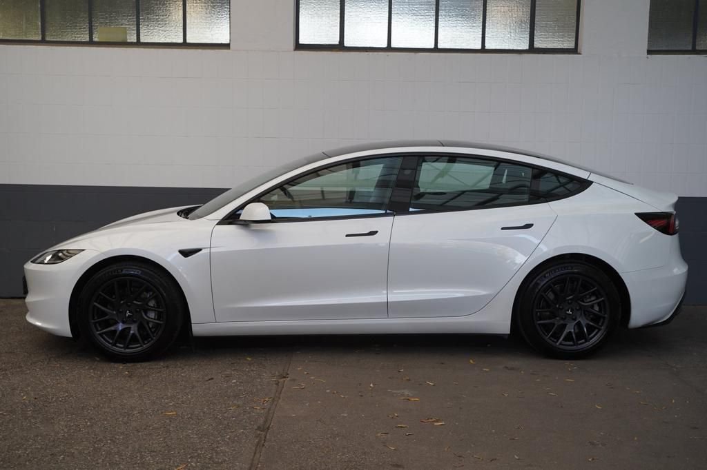 Tesla Model 3 Long Range AWD – Image 18