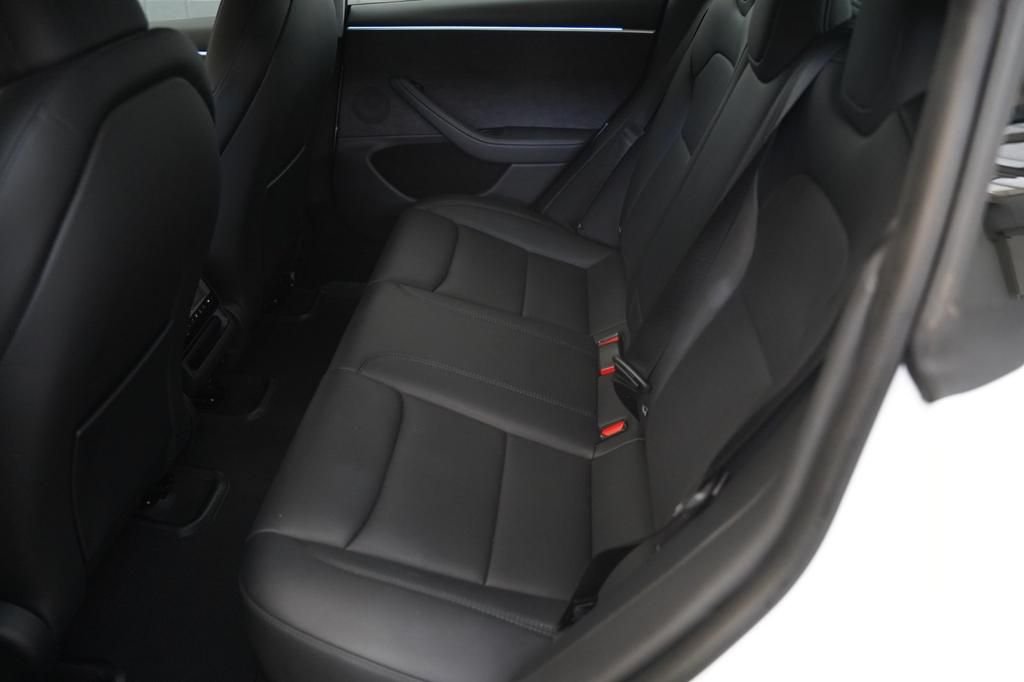 Tesla Model 3 Long Range AWD – Image 14
